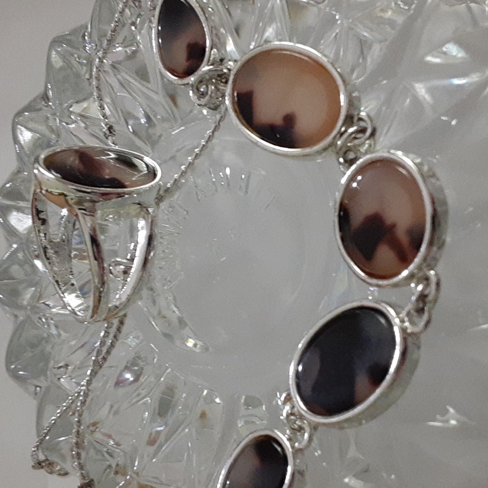 SET with Blonde Tortoise Fashion Bracelet and Size 6 Ring to Match $10 - Picture 11 of 11